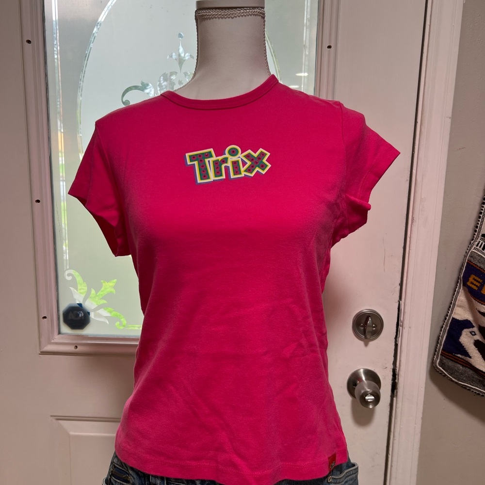 Vintage 2001 Target Trix Cereal Promo Short Sleeve Tee - Pink